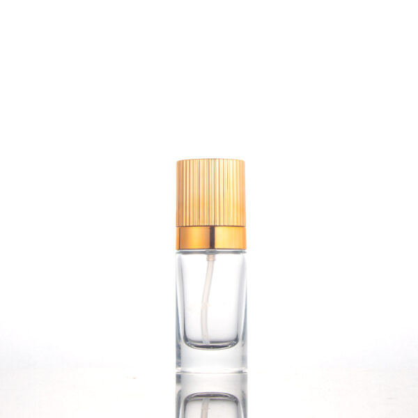 Liquid Foundation Glass bottle 30ml Luxury square pump Cosmetic packaging